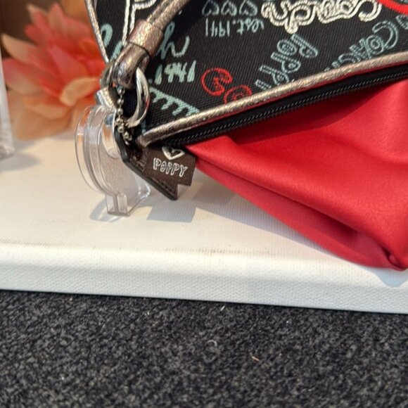 Coach “Limited Edition” Metallic Graffiti Hearts Wristlet w/Hang Tag (EUC) - Picture 13 of 16